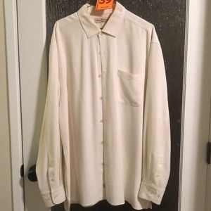 39 – Tommy Bahama men's dress shirt